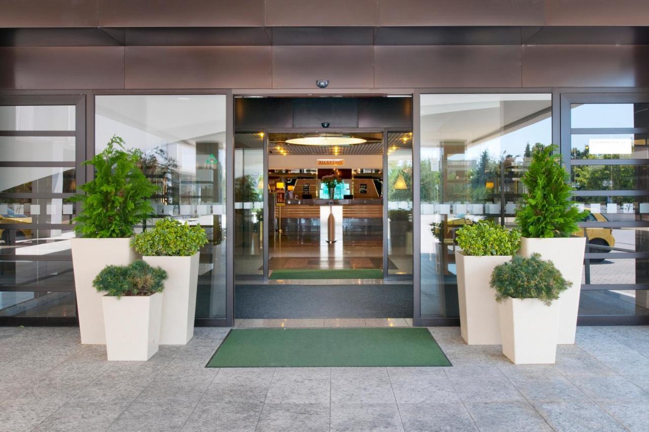 Holiday Inn Pressburg Exterior foto